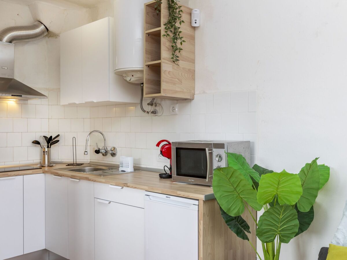 Appartement Les Cigales à 300 m de la plage - Photo 4