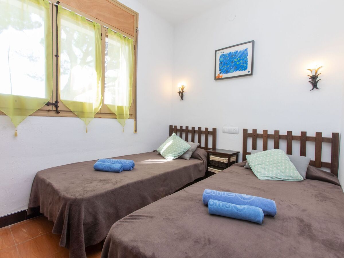 Appartement Les Cigales à 300 m de la plage - Photo 5