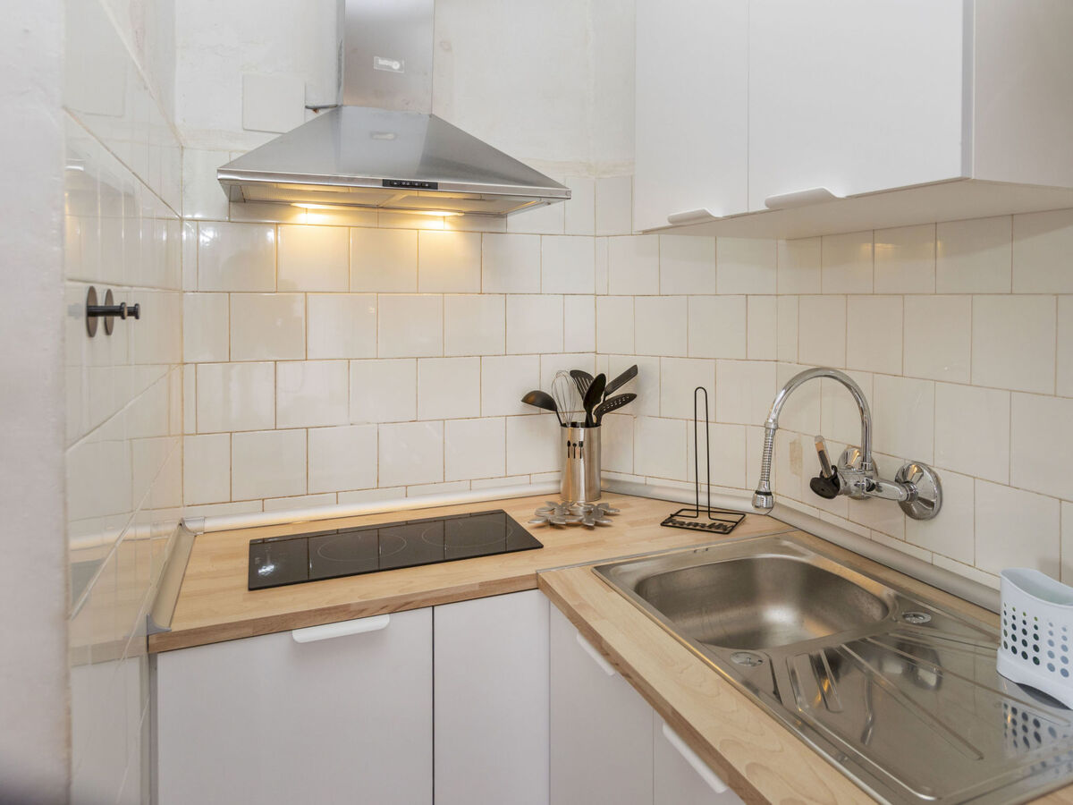 Appartement Les Cigales à 300 m de la plage - Photo 16