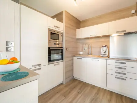 Appartement Parc Saint-Clément, 400 m de la mer : photo 10