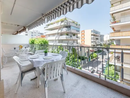 Le Valencia – Appartement 3 pièces à Cannes, 350 m plage : photo 2
