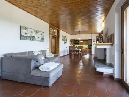 Angelina, appartement 100 m² avec terrasse vue lac : photo 7