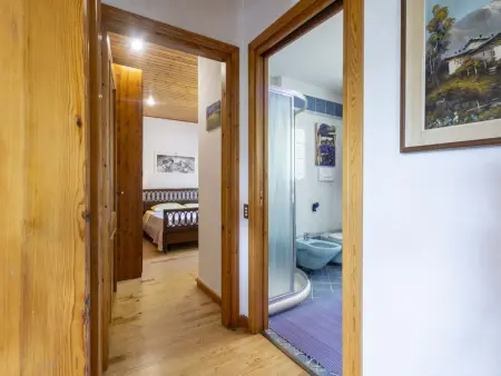 Angelina, appartement 100 m² avec terrasse vue lac : photo 13