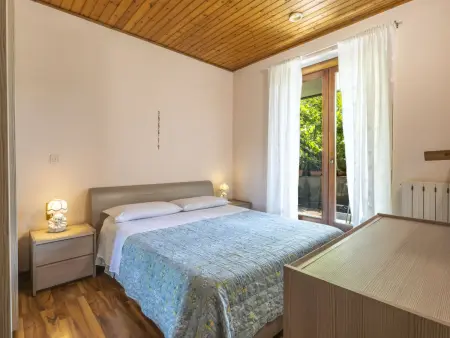 Angelina, appartement 100 m² avec terrasse vue lac : photo 18