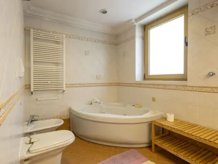 Angelina, appartement 100 m² avec terrasse vue lac : photo 21