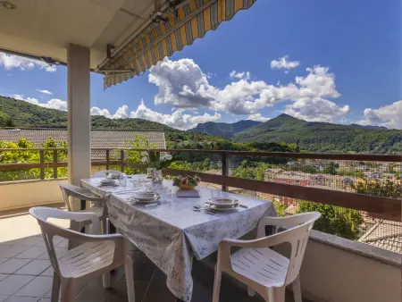Angelina, appartement 100 m² avec terrasse vue lac : photo 24