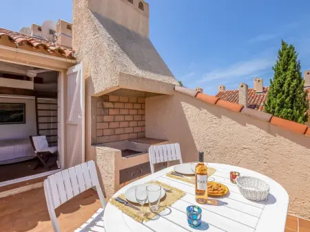Studio Château de la Madrague, vue mer et port à 200 m : photo 3