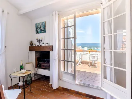 Studio Château de la Madrague, vue mer et port à 200 m : photo 7