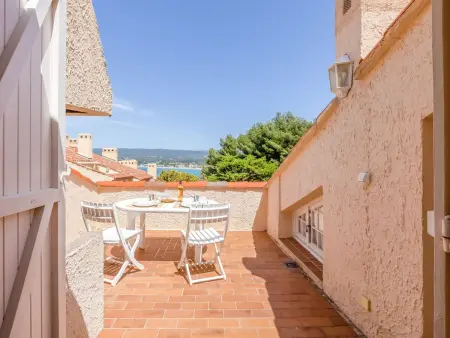 Studio Château de la Madrague, vue mer et port à 200 m : photo 11