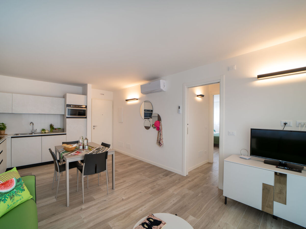 Apt 2 pièces moderne Lignano Sabbiadoro, à 200 m de la mer - Photo 9