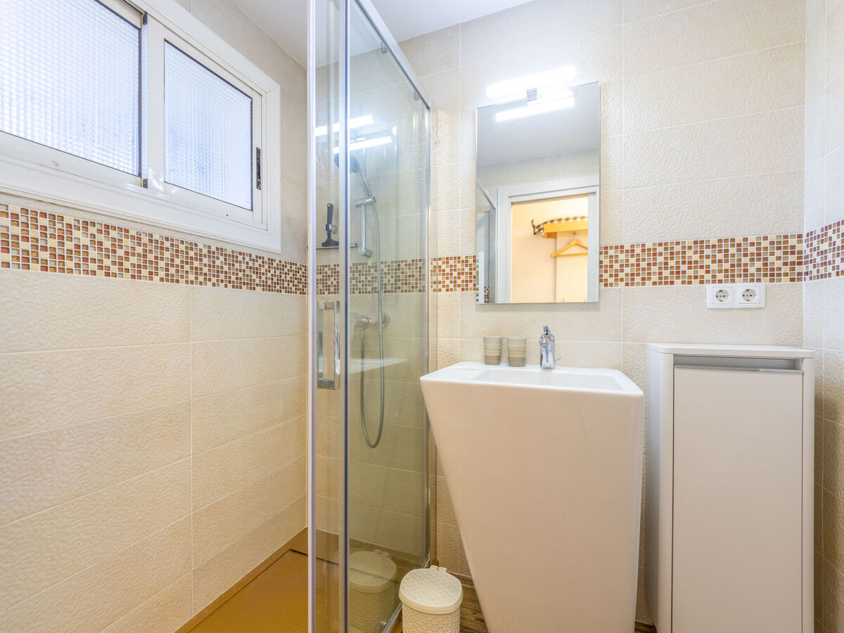Rodas – Appartement 2 chambres face à la mer à Salou - Photo 13
