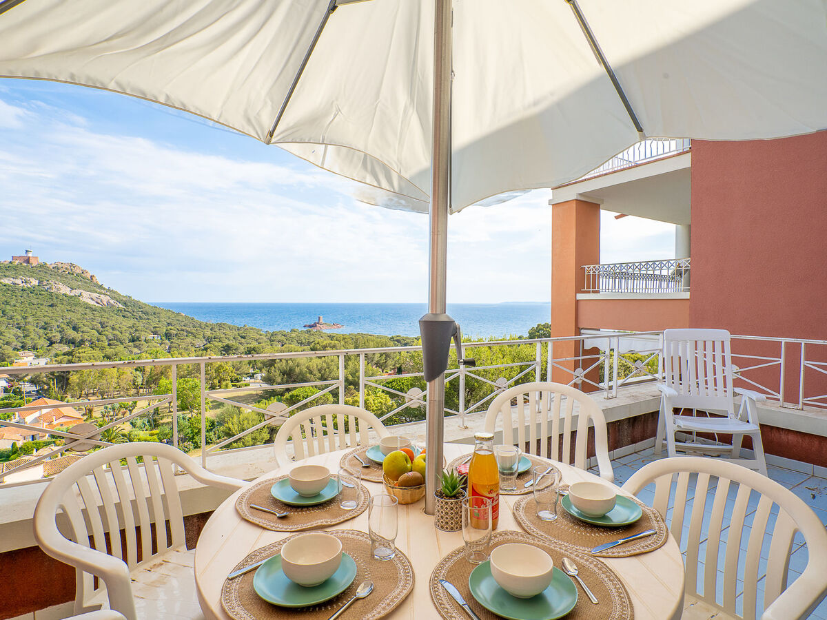 Appartement vue mer, terrasse, 5 piscines – Cap Estérel - Photo 2