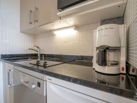 Appartement L'Esquinade – Village Cap Estérel, golf et 5 piscines : photo 10