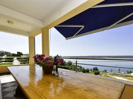 Location appartement à Maslenica, Tanja