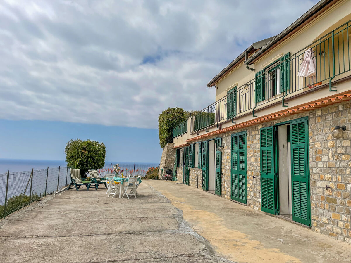 Appartement Villa Panoramica à Poggi, vue mer - Photo 18