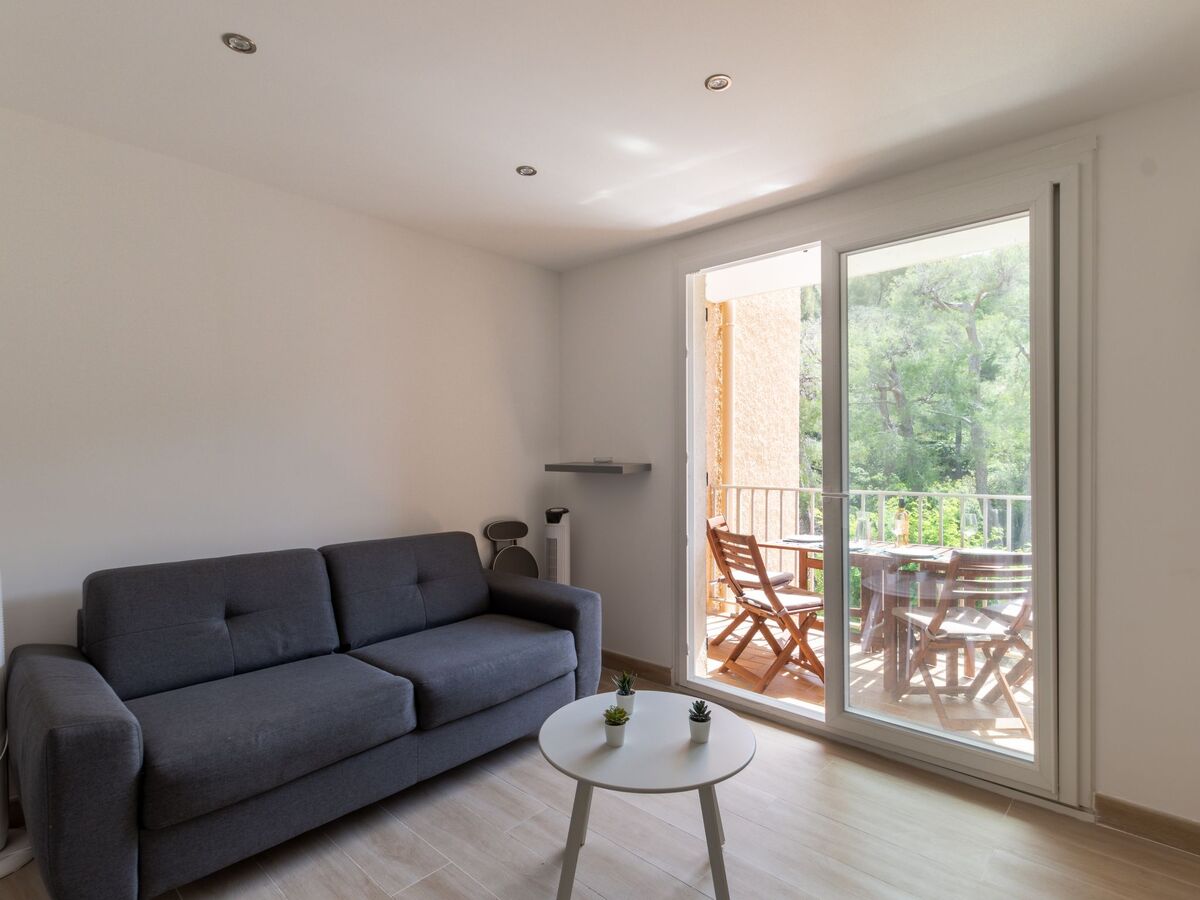 Studio rénové Les Aigues Marines, terrasse est, 600 m mer - Photo 4