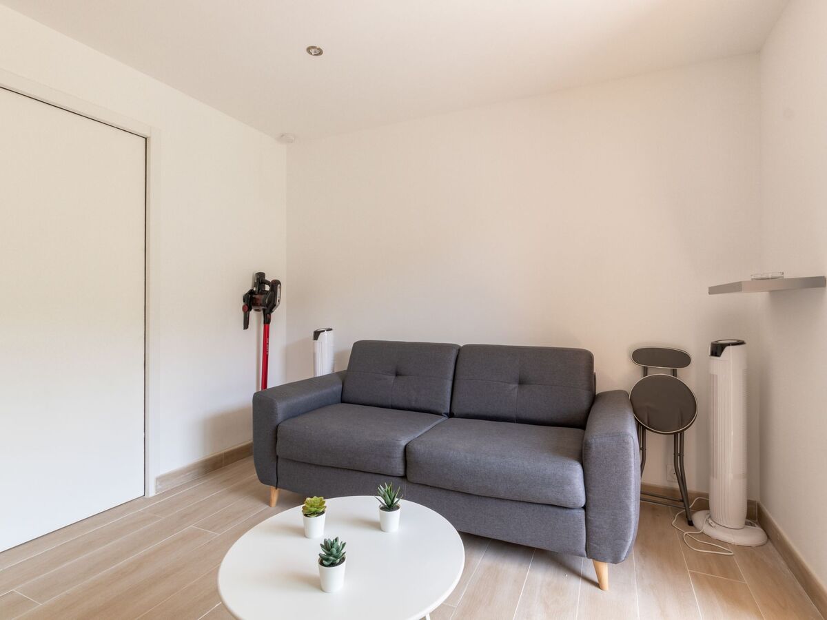 Studio rénové Les Aigues Marines, terrasse est, 600 m mer - Photo 6