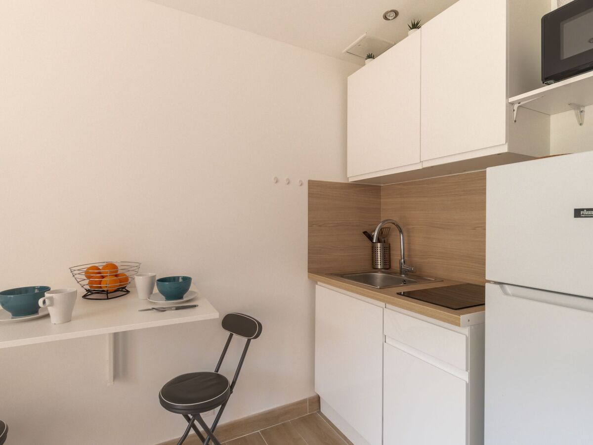 Studio rénové Les Aigues Marines, terrasse est, 600 m mer - Photo 9