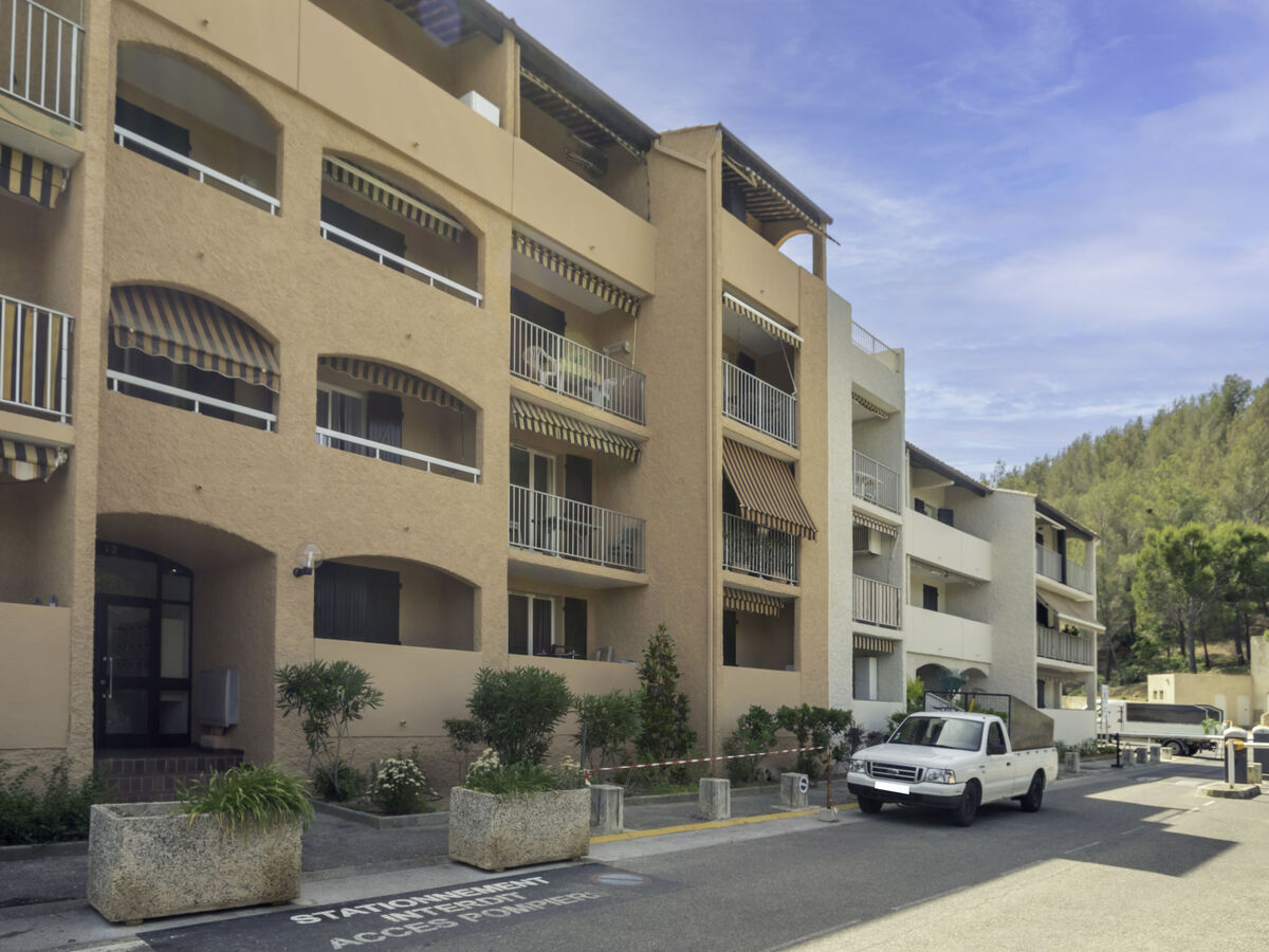 Studio rénové Les Aigues Marines, terrasse est, 600 m mer - Photo 17