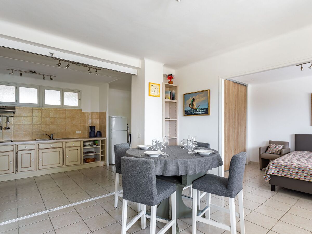 Studio 52 m² vue mer au Lavandou, 20 m de la plage - Photo 3