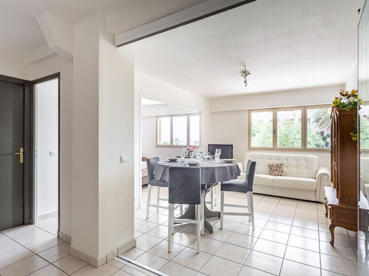Studio 52 m² vue mer au Lavandou, 20 m de la plage - Photo 8