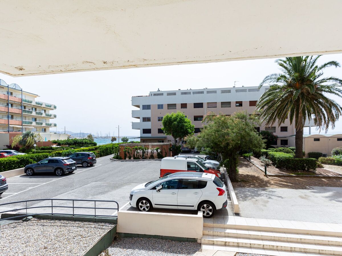 Studio 52 m² vue mer au Lavandou, 20 m de la plage - Photo 15