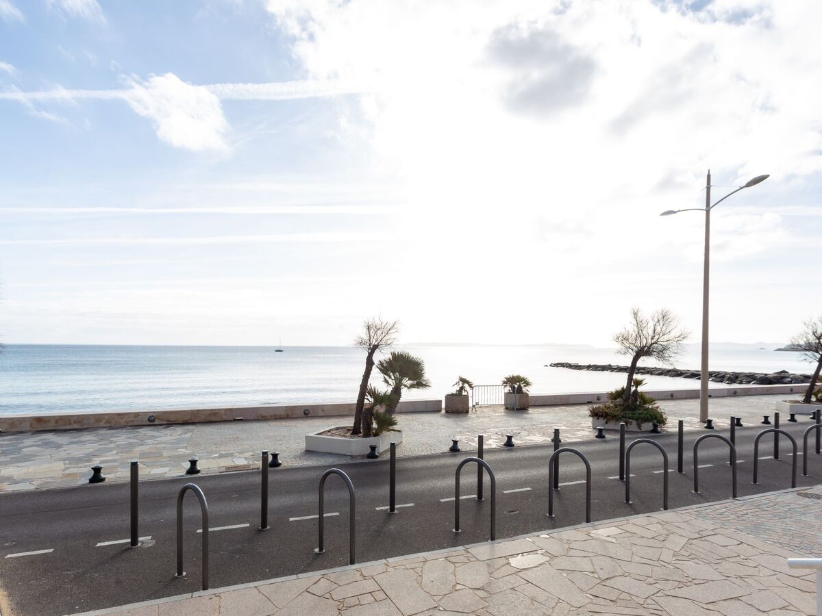 Studio 52 m² vue mer au Lavandou, 20 m de la plage - Photo 20