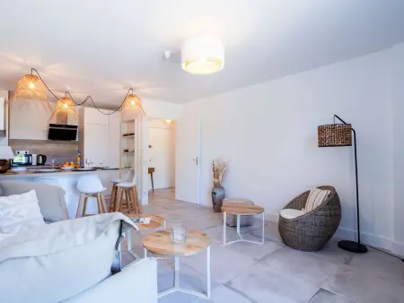 Apt rénové 2022 à 10 m du canal, Port Grimaud : photo 7