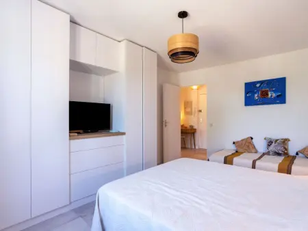 Apt rénové 2022 à 10 m du canal, Port Grimaud : photo 11