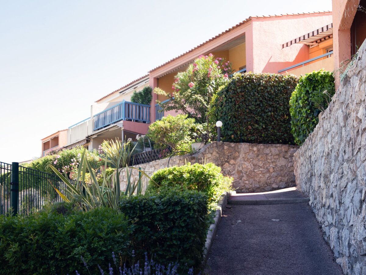Apt Les Jardins d'Amaryllis, Cavalaire - 2 pièces vue mer - Photo 25