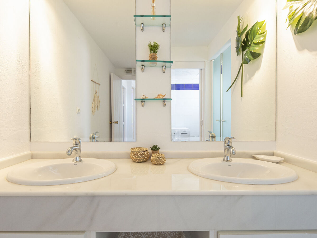Apt 2 pièces Puerto Banús, 50 m de la mer - Photo 11