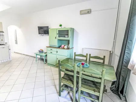 Residenza Agrifoglio - Apt 2 pièces avec jardin et piscine : photo 7
