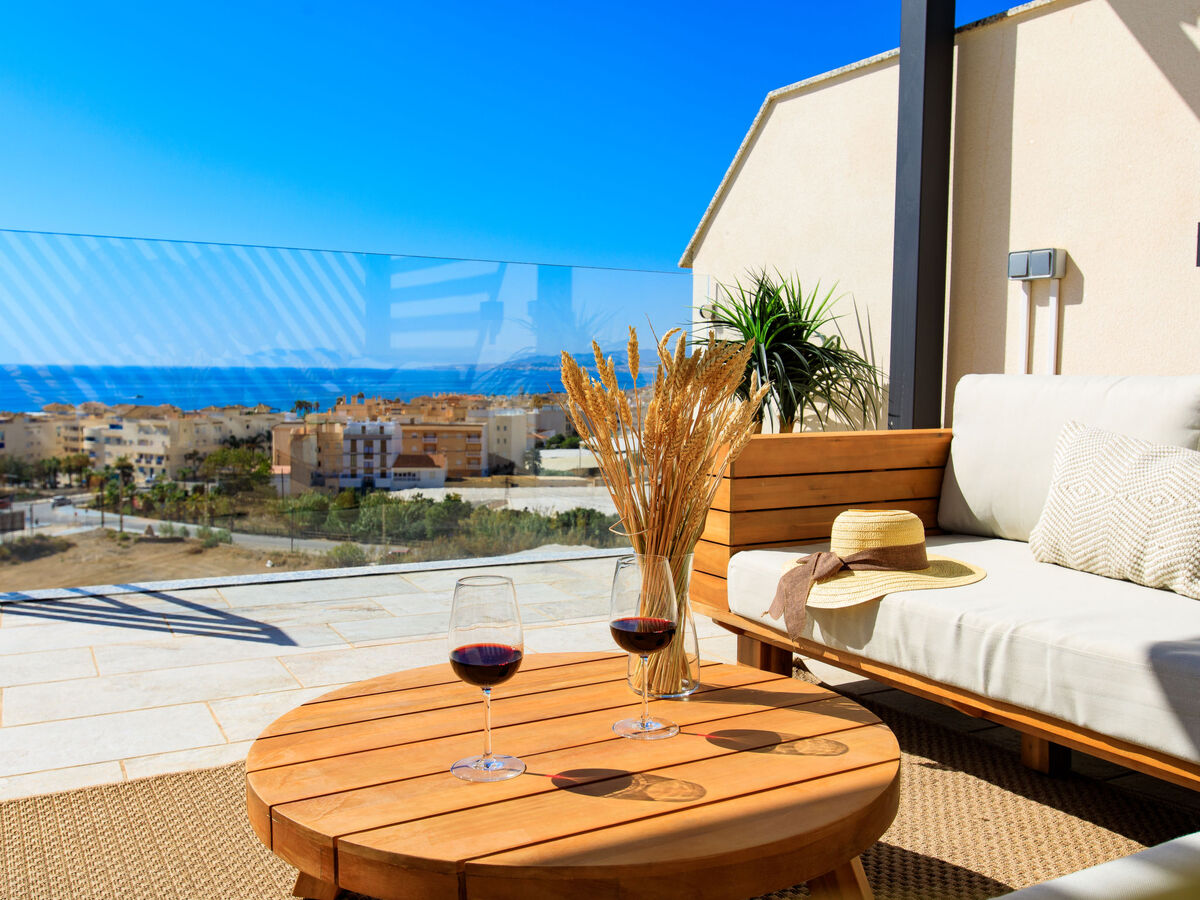 Appartement Marinsa Beach II – vue mer et terrasse sur le toit - Photo 17