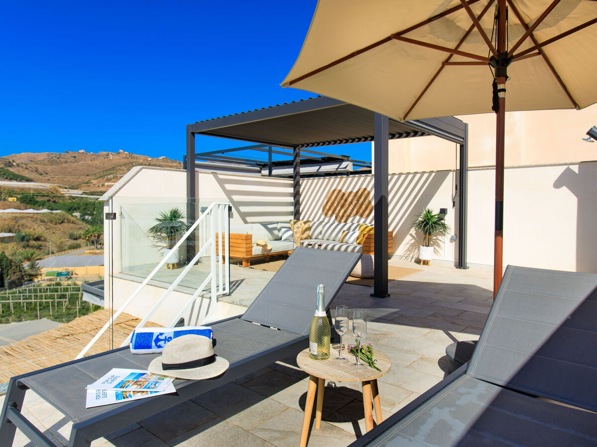 Appartement Marinsa Beach II – vue mer et terrasse sur le toit - Photo 23