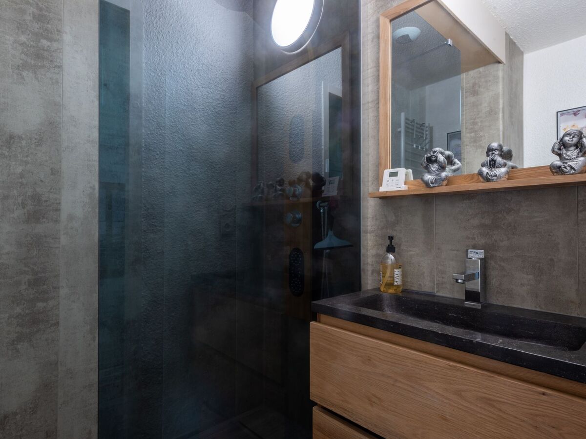 Studio 17 m² à Chamonix, vue montagne, près des remontées - Photo 12