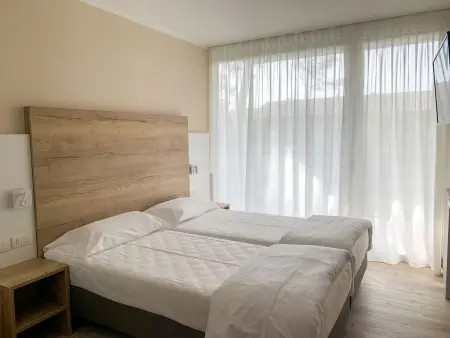 Appartement 2 pièces rénové 2022 à Garda : photo 9