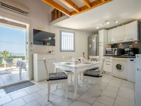 Appartement Le Front de Mer – vue mer, terrasse 25 m² : photo 4