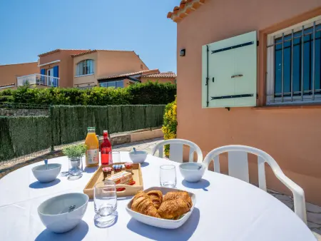 Appartement Le Front de Mer – vue mer, terrasse 25 m² : photo 17