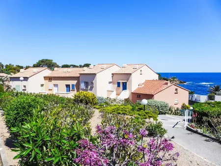 Appartement Le Front de Mer – vue mer, terrasse 25 m² : photo 22