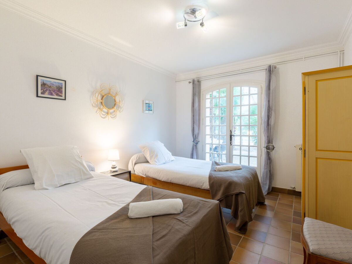 Le Bouisset - Apt 4 chambres avec piscine à Saint Aygulf - Photo 15