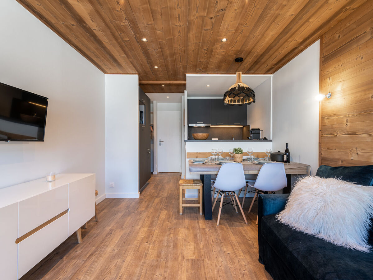 Apt 2 pièces rénové Tignes, balcon sud vue pistes - Photo 9