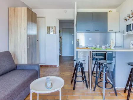 Studio vue mer avec terrasse à Saint-Cyr-sur-Mer La Madrague : photo 10