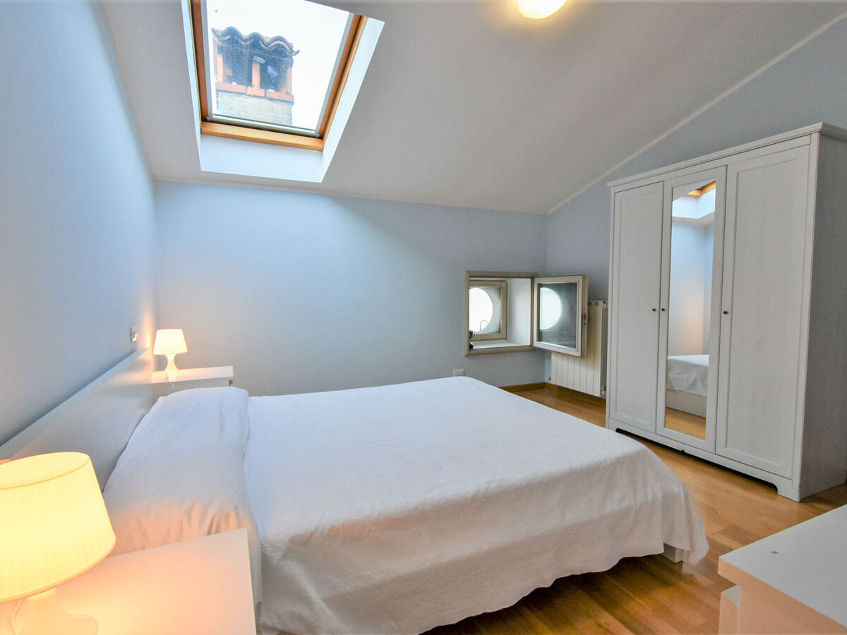 Duomo Mansarda, appartement vue lac à Iseo - Photo 22