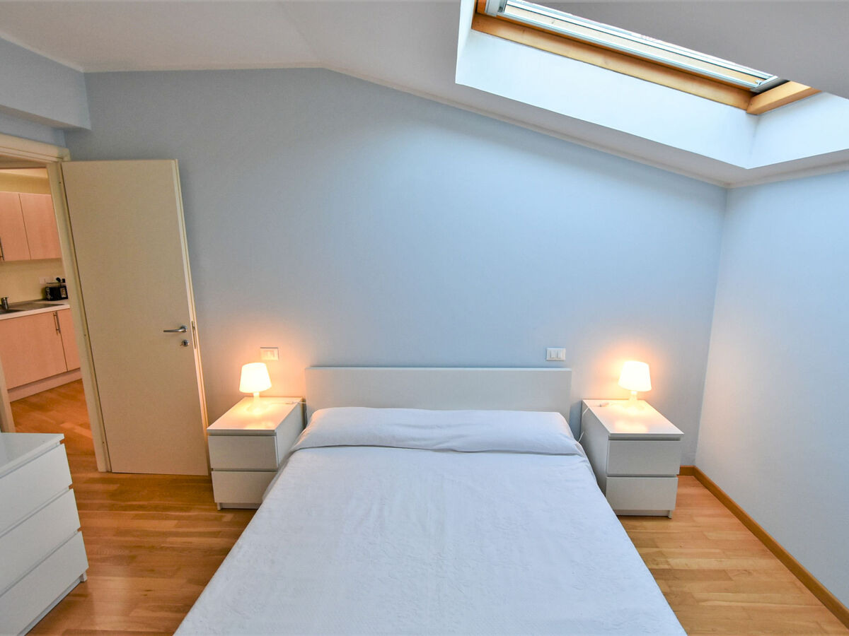 Duomo Mansarda, appartement vue lac à Iseo - Photo 23