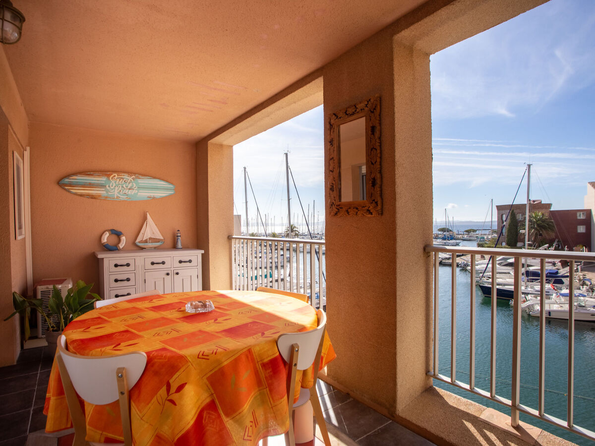 Apt 2 pièces Port de La Gavine, vue mer à Hyères - Photo 16