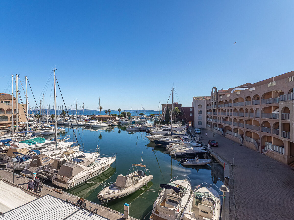 Apt 2 pièces Port de La Gavine, vue mer à Hyères - Photo 23