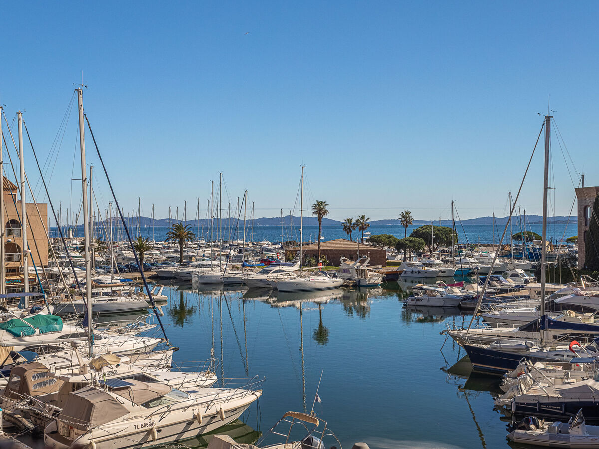 Apt 2 pièces Port de La Gavine, vue mer à Hyères - Photo 24