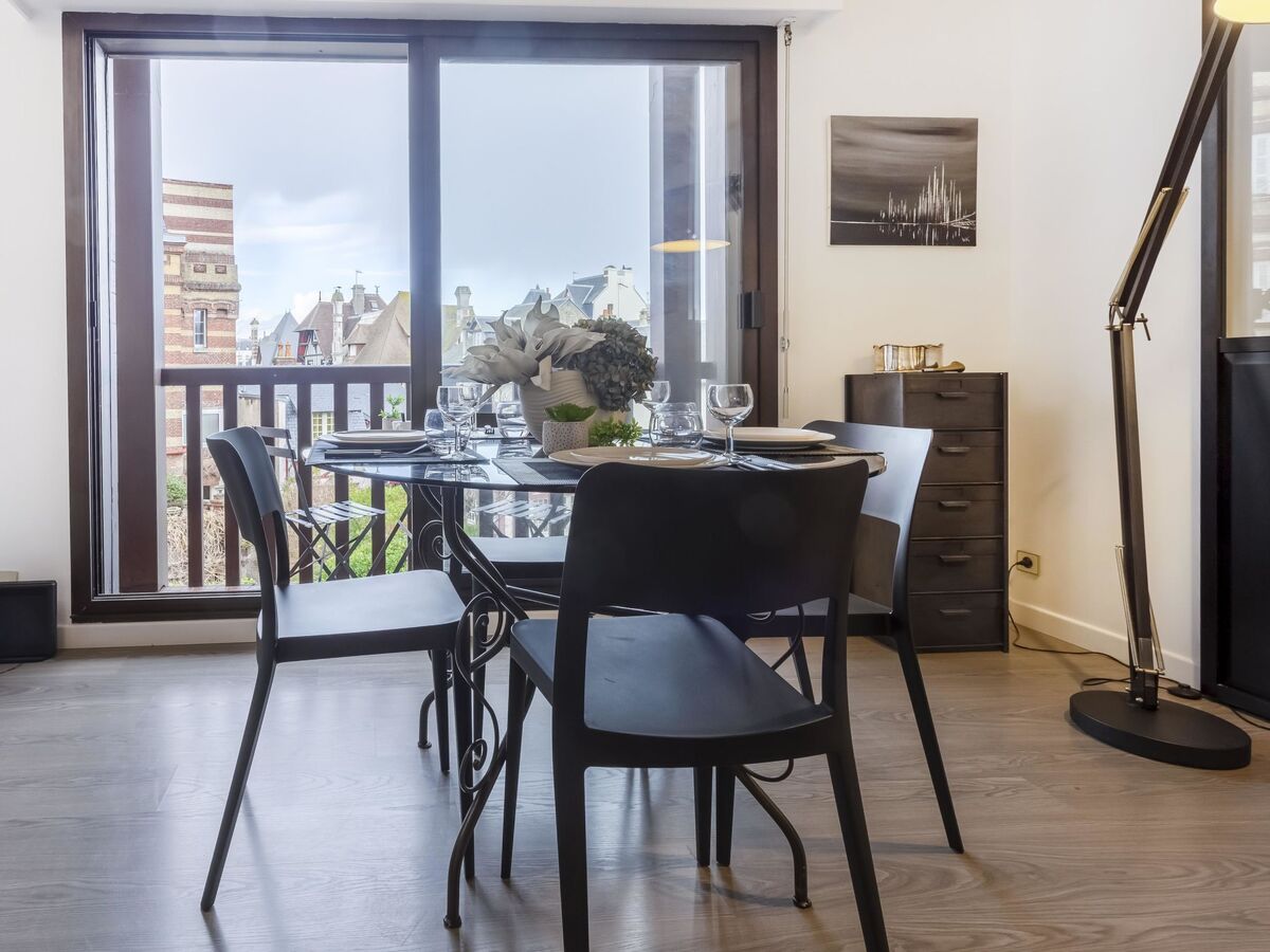 Appartement Jean Mermoz – Centre de Deauville, balcon - Photo 9