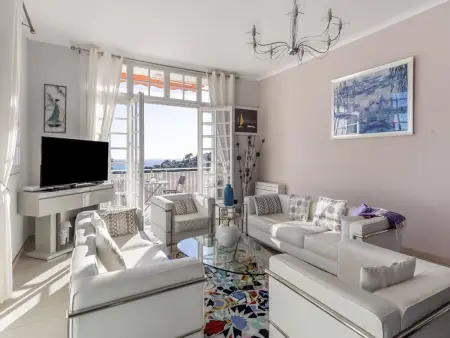 Apt 4 pièces à Hyères, vue mer et îles d'Or : photo 4