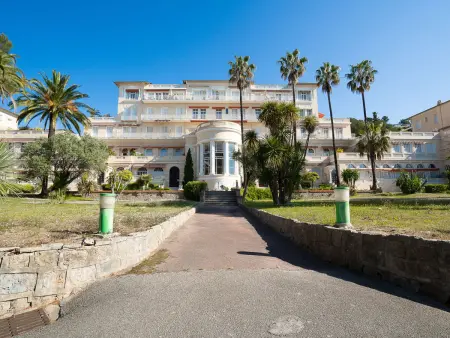 Apt 4 pièces à Hyères, vue mer et îles d'Or : photo 47